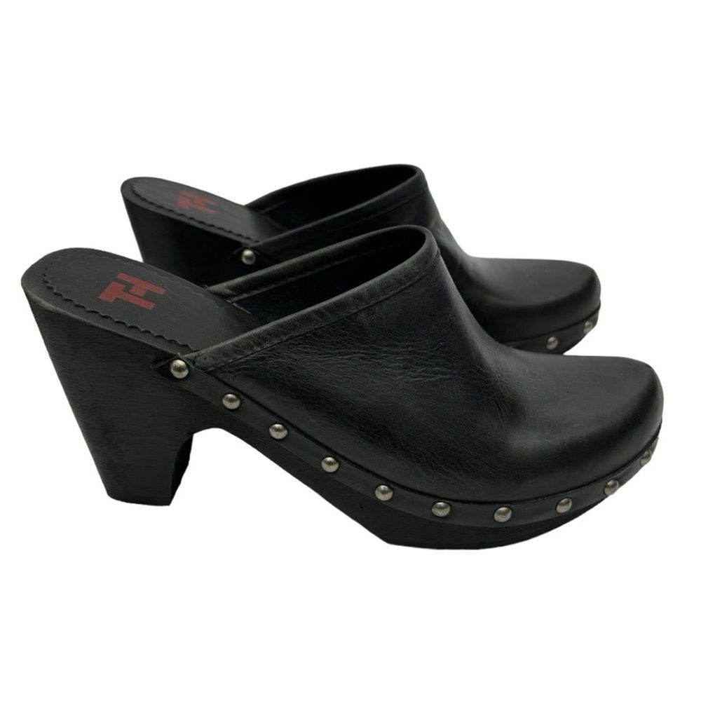 TWO T 2432 Black Leather Studded Clog Heels Size 8M Made in Brazil - Picture 7 of 10